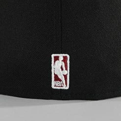 Promo ⌛ Casquette Fitted 59Fifty NBA Basic 10861622 Miami Heat Noir Rouge de New Era 🥰 -New Era Soldes 2022 new balance 269345 10861622 20210616T145333 04