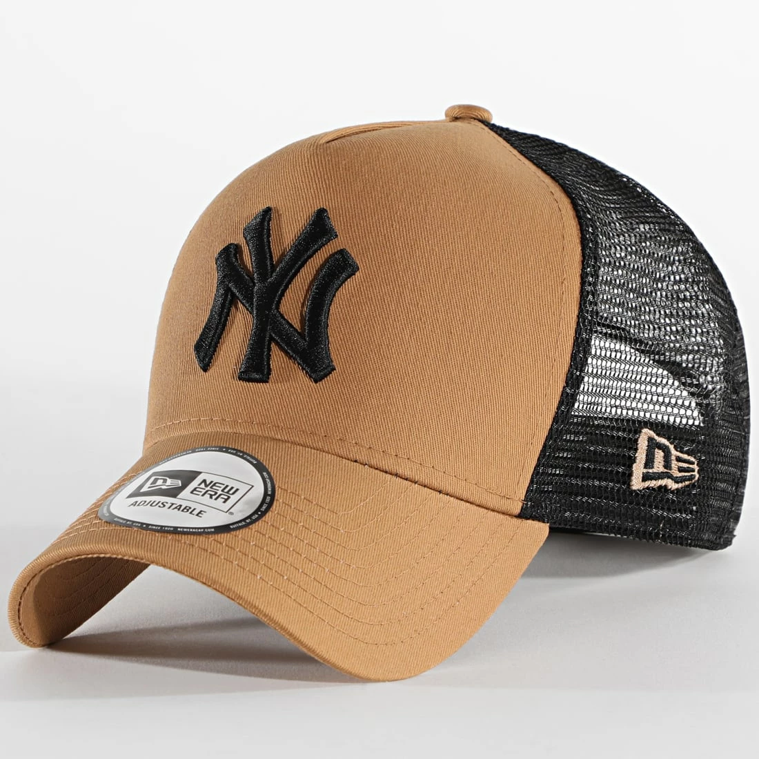 Grosses soldes 🤩 Casquette Trucker Essential AF New York Yankees 12589246 Camel Noir de New Era 😉 1 Grosses soldes 🤩 Casquette Trucker Essential AF New York Yankees 12589246 Camel Noir de New Era 😉