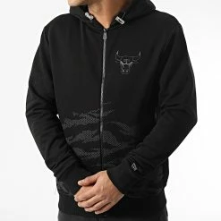 De gros 💯 Sweat Capuche Zippé Reflect Camo Chicago Bulls 12553255 Noir Réfléchissant de New Era 🔥 -New Era Soldes 2022 new era 293583 12553255 20211203T160953 03