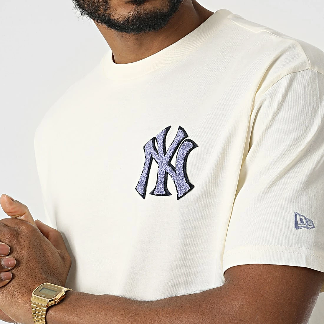 Vente flash 🌟 Tee 👕 Shirt Heritage Patch Oversized New York Yankees 12893151 Beige de New Era 😀 2 Vente flash 🌟 Tee 👕 Shirt Heritage Patch Oversized New York Yankees 12893151 Beige de New Era 😀 – Image 2