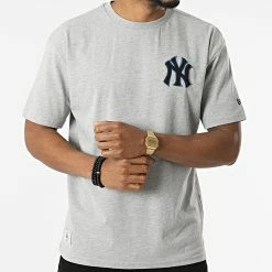 Sortie ✔️ Tee 👕 Shirt Heritage Patch Oversized New York Yankees 12893153 Gris Chiné de New Era ❤️ -New Era Soldes 2022 new era 298199 12893153 20220120T154807 03