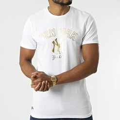 Top 10 😉 Tee 👚 Shirt Metallic Graphic Print New York Yankees Blanc Doré de New Era 😉 -New Era Soldes 2022 new era 302211 12893141 20220209T091210 03