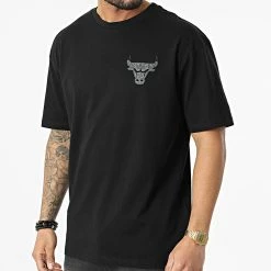 Offres 🌟 Tee 👚 Shirt Oversize Infill Chicago Bulls 12893095 Noir de New Era ✔️