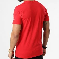 Le moins cher 🌟 Tee 👚 Shirt Triangle Logo Chicago Bulls 12893076 Rouge de New Era 🎁 -New Era Soldes 2022 new era 305113 12893076 20220224T134534 04