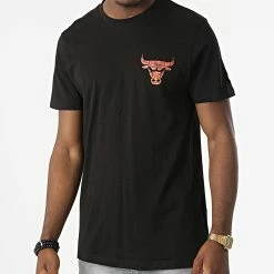 De gros ⌛ Tee 👚 Shirt Chicago Bulls 13083921 Noir de New Era 🎉 -New Era Soldes 2022 new era 317938 13083921 20220510T151100 03