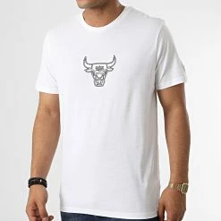 Sortie 🎉 Tee 👕 Shirt NBA Chain Stitch Logo Chicago Bulls 13083915 Blanc de New Era 🎁