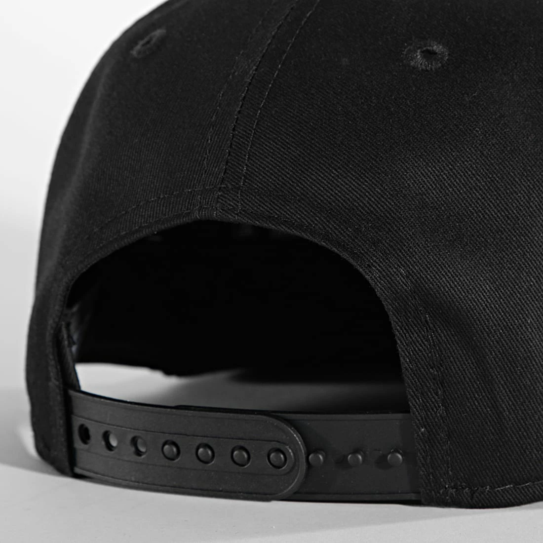 Vente flash 🔥 Casquette Snapback 9Fifty NFL Raiders Noir de New Era 🔥 3 Vente flash 🔥 Casquette Snapback 9Fifty NFL Raiders Noir de New Era 🔥 – Image 3