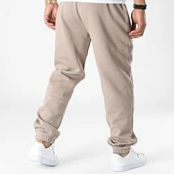 Remise 🔥 Pantalon Jogging MLB League Essential New York Yankees 13113879 Taupe de New Era ✔️ 7 Remise 🔥 Pantalon Jogging MLB League Essential New York Yankees 13113879 Taupe de New Era ✔️ -New Era Soldes 2022 new era 320319 13113879 20220706T160240 04