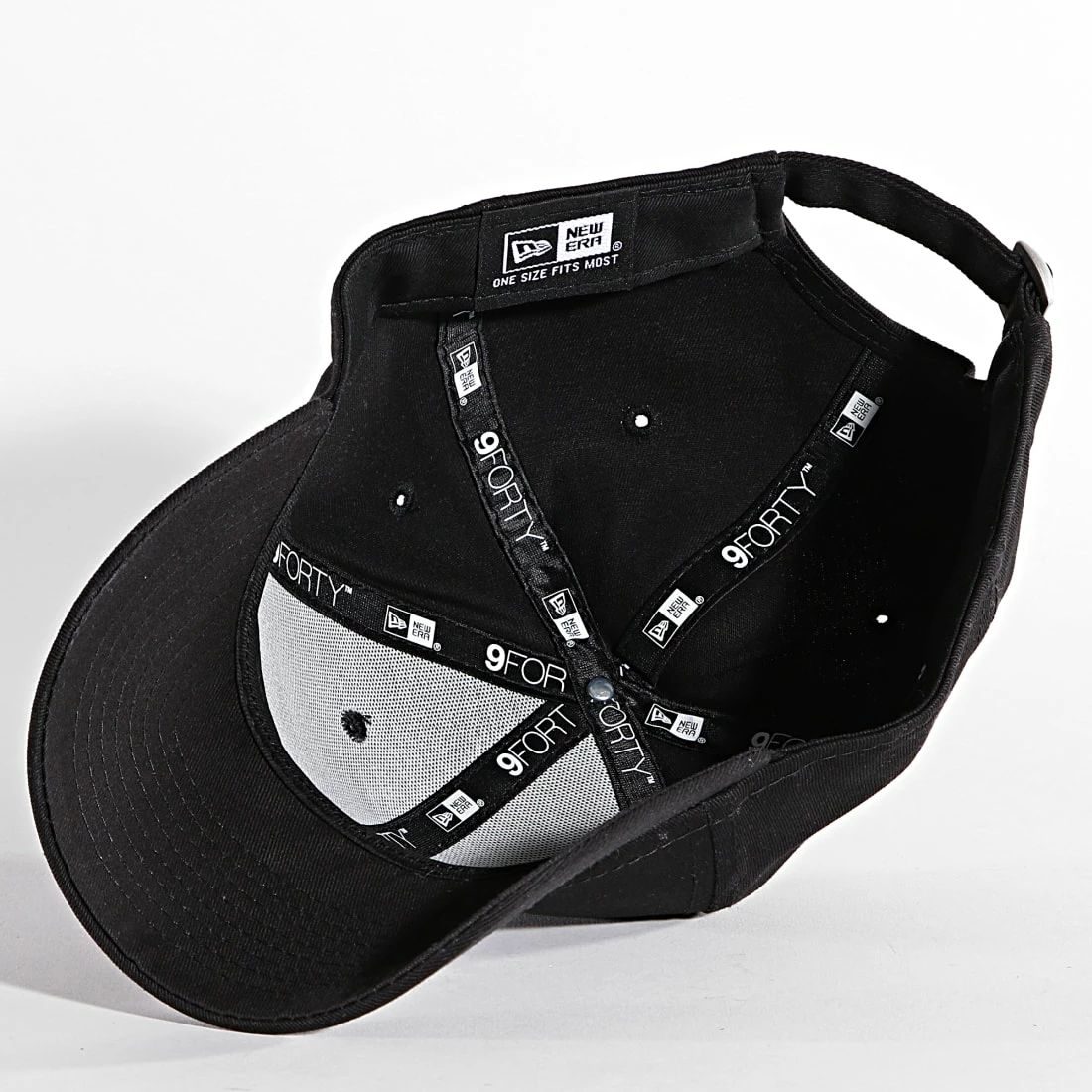 Promo 🎁 Casquette 9Forty Essential Athletico Madrid Noir de New Era ⭐ 4 Promo 🎁 Casquette 9Forty Essential Athletico Madrid Noir de New Era ⭐ – Image 4