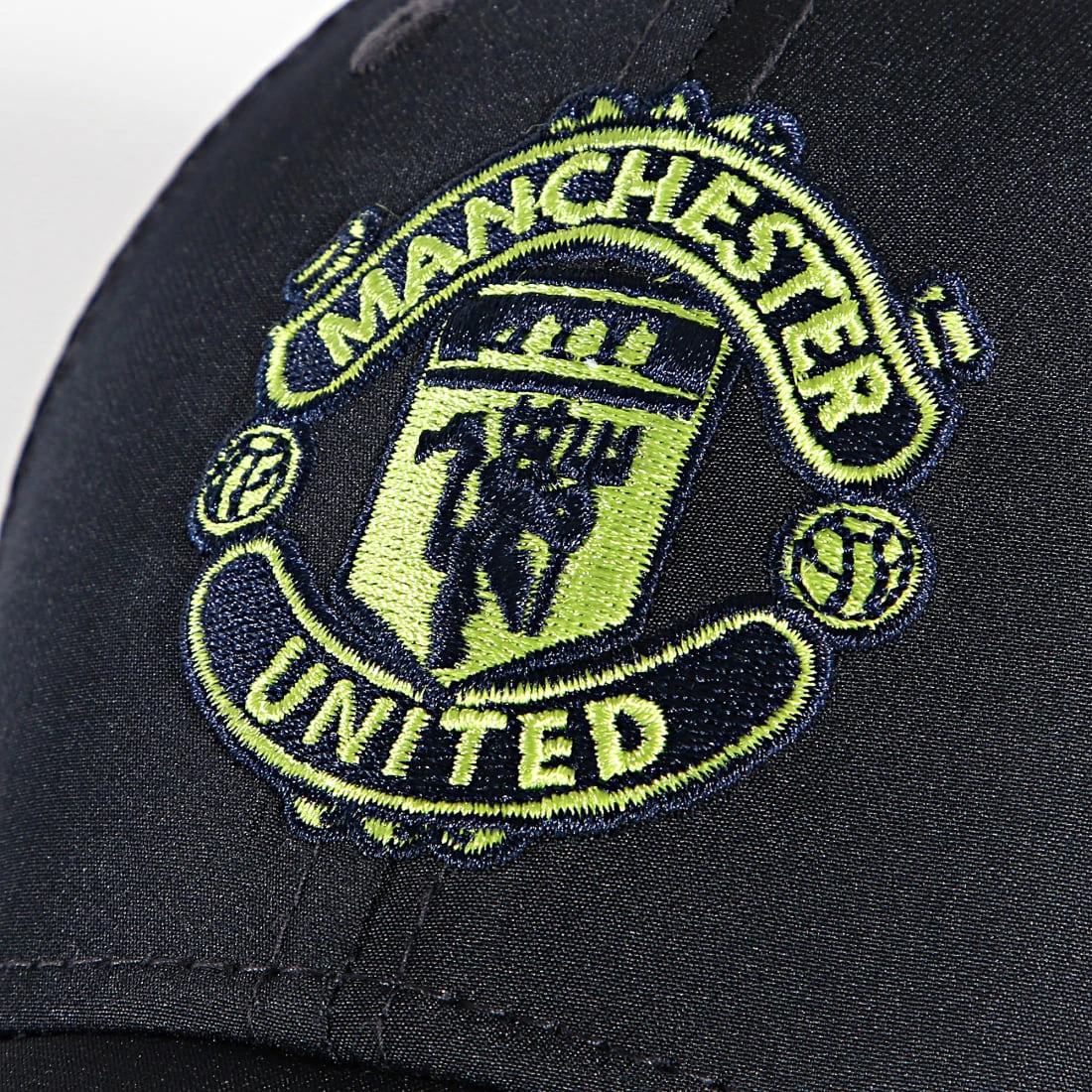 De gros 🥰 Casquette 9Forty Poly Pop Manchester United Bleu Marine de New Era ✔️ 2 De gros 🥰 Casquette 9Forty Poly Pop Manchester United Bleu Marine de New Era ✔️ – Image 2