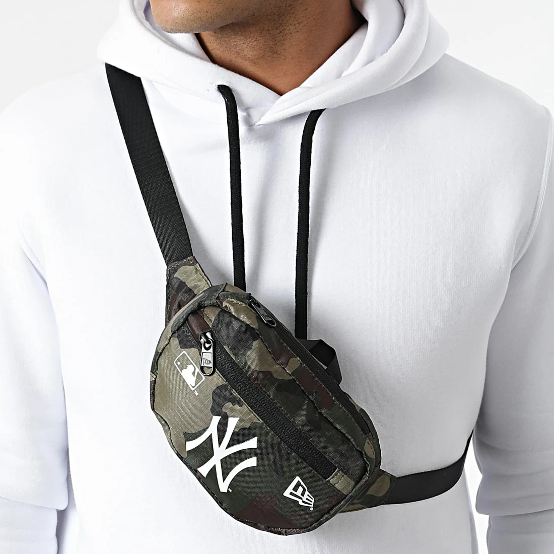 Acheter 🤩 Sac Banane Micro New York Yankees Camo Vert Kaki de New Era 🎁 1 Acheter 🤩 Sac Banane Micro New York Yankees Camo Vert Kaki de New Era 🎁
