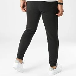 Grosses soldes ✨ Pantalon Jogging Chicago Bulls 60284784 Noir de New Era 👍 -New Era Soldes 2022 new era 330531 60284784 20220804T161748 04