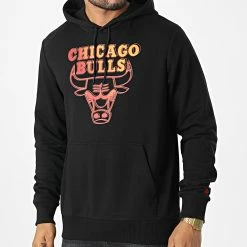 Le moins cher ❤️ Sweat Capuche Chicago Bulls 60284692 Noir de New Era 🔥 -New Era Soldes 2022 new era 332458 60284692 20220817T161401 03