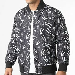 Top 10 🥰 Veste Team AOP New York Yankees 60284761 Noir Blanc de New Era 👍 6 Top 10 🥰 Veste Team AOP New York Yankees 60284761 Noir Blanc de New Era 👍 -New Era Soldes 2022 new era 333732 60284761 20220830T150731 03