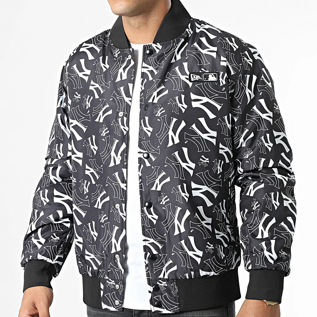 Top 10 🥰 Veste Team AOP New York Yankees 60284761 Noir Blanc de New Era 👍 3 Top 10 🥰 Veste Team AOP New York Yankees 60284761 Noir Blanc de New Era 👍 – Image 3