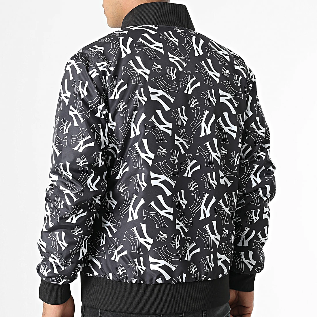 Top 10 🥰 Veste Team AOP New York Yankees 60284761 Noir Blanc de New Era 👍 4 Top 10 🥰 Veste Team AOP New York Yankees 60284761 Noir Blanc de New Era 👍 – Image 4