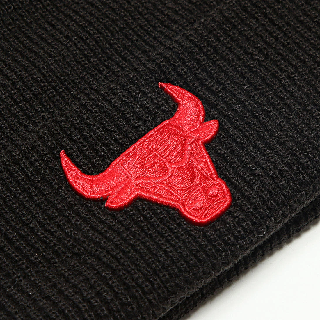 Promo ⭐ Bonnet Team Pop Bobble Chicago Bulls 60285007 Noir de New Era 💯 2 Promo ⭐ Bonnet Team Pop Bobble Chicago Bulls 60285007 Noir de New Era 💯 – Image 2