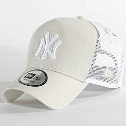 Promo ✨ Casquette Trucker Essential New York Yankees Beige de New Era 🌟