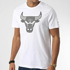Budget ⭐ Tee 👚 Shirt Outline Logo Chicago Bulls Blanc de New Era ✨
