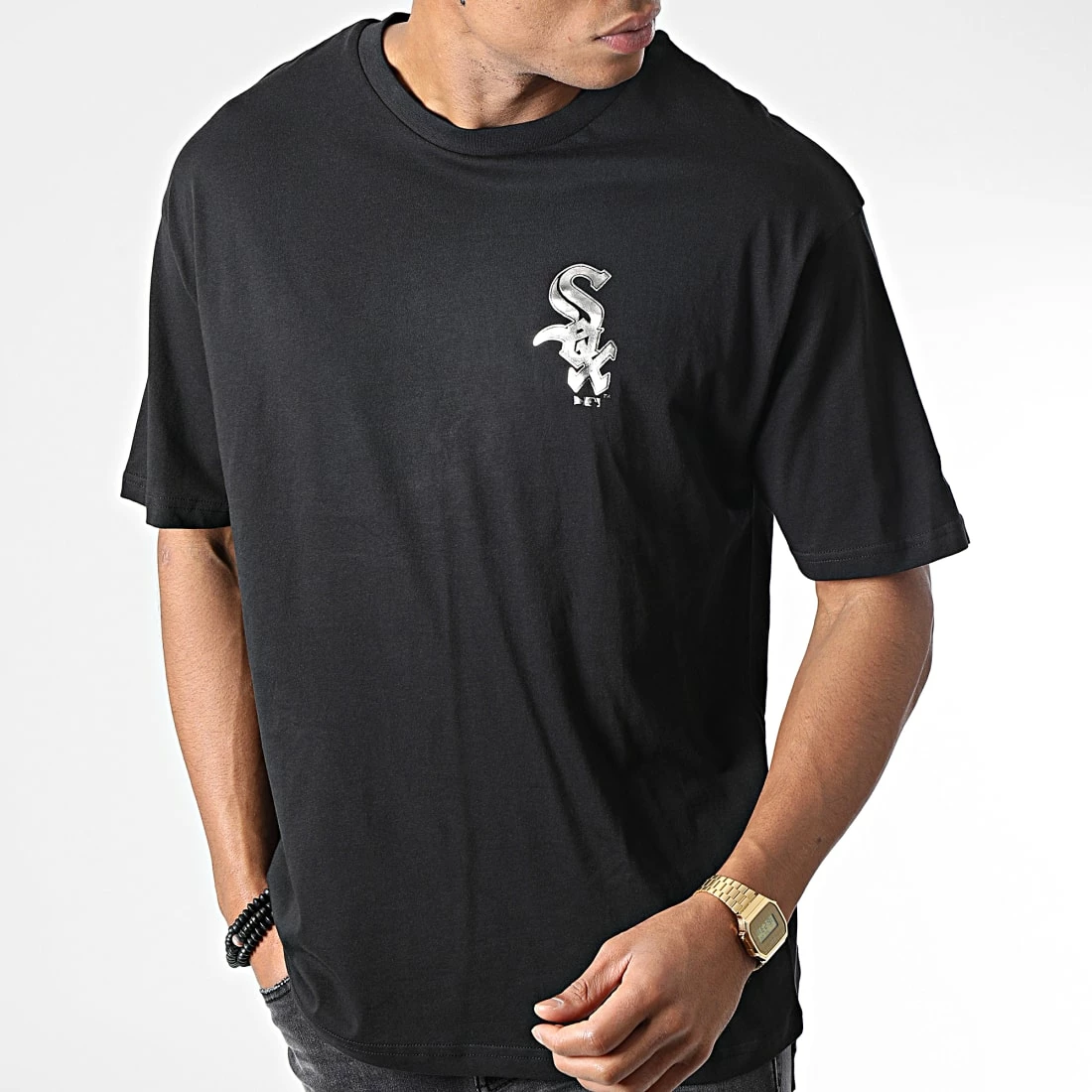 Grosses soldes 😍 Tee 👕 Shirt Metallic Chicago White Sox Noir Argenté de New Era ⭐ 3 Grosses soldes 😍 Tee 👕 Shirt Metallic Chicago White Sox Noir Argenté de New Era ⭐ – Image 3