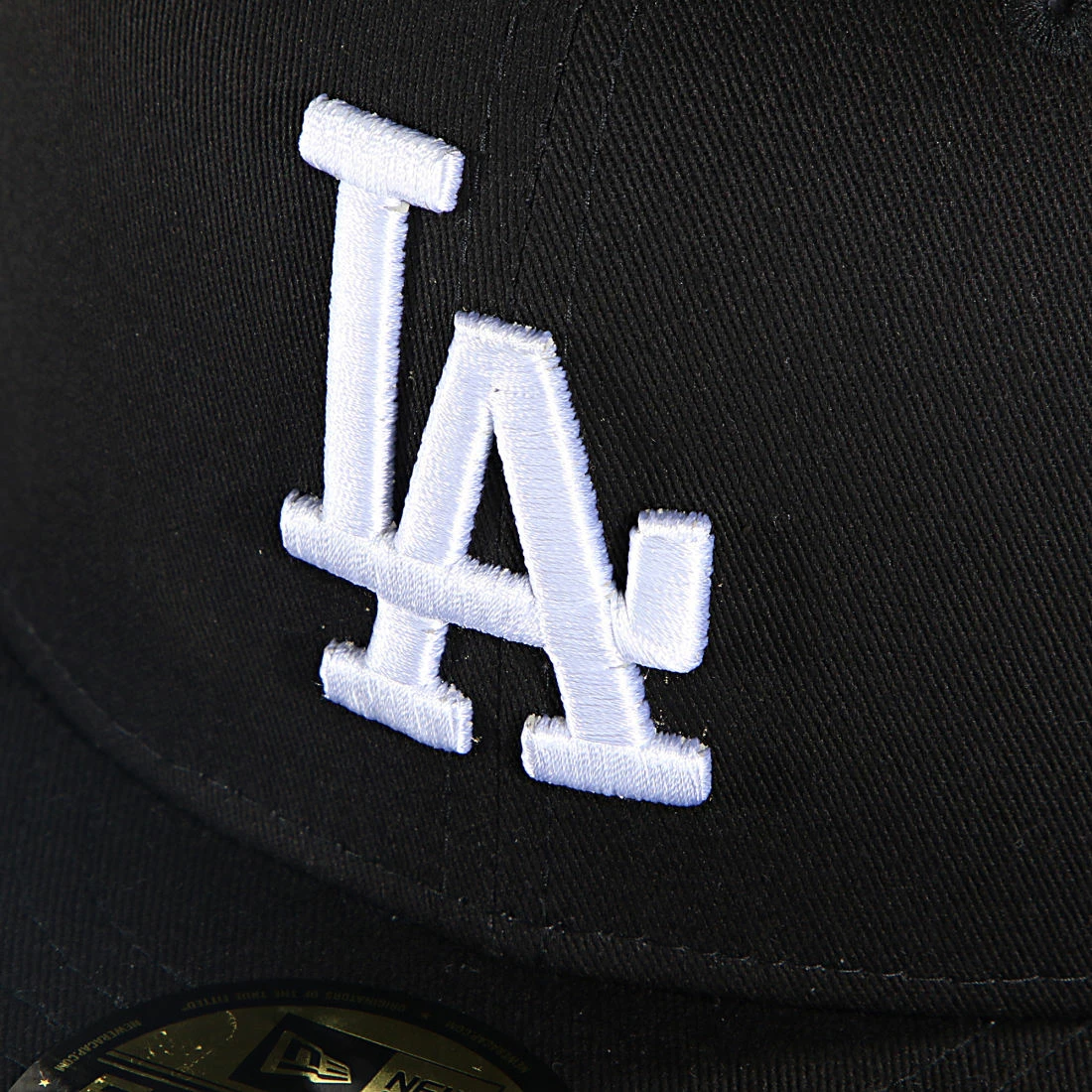 Acheter ✨ Casquette Fitted 59Fifty Side Patch Los Angeles Dodgers Noir de New Era ⌛ 2 Acheter ✨ Casquette Fitted 59Fifty Side Patch Los Angeles Dodgers Noir de New Era ⌛ – Image 2