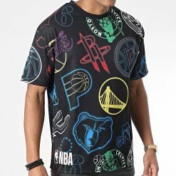 Offres 🥰 Tee 👚 Shirt All Over Print Neon Noir de New Era 😉