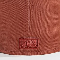Meilleur prix 🔥 Casquette Fitted 59Fifty Patch New York Yankees Marron de New Era ⌛ -New Era Soldes 2022 new era 344411 60292601 20221024T154452 04
