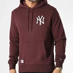 Meilleure vente ❤️ Sweat Capuche Team Logo New York Yankees Bordeaux de New Era 🎉 -New Era Soldes 2022 new era 344786 60292263 20221031T141532 03