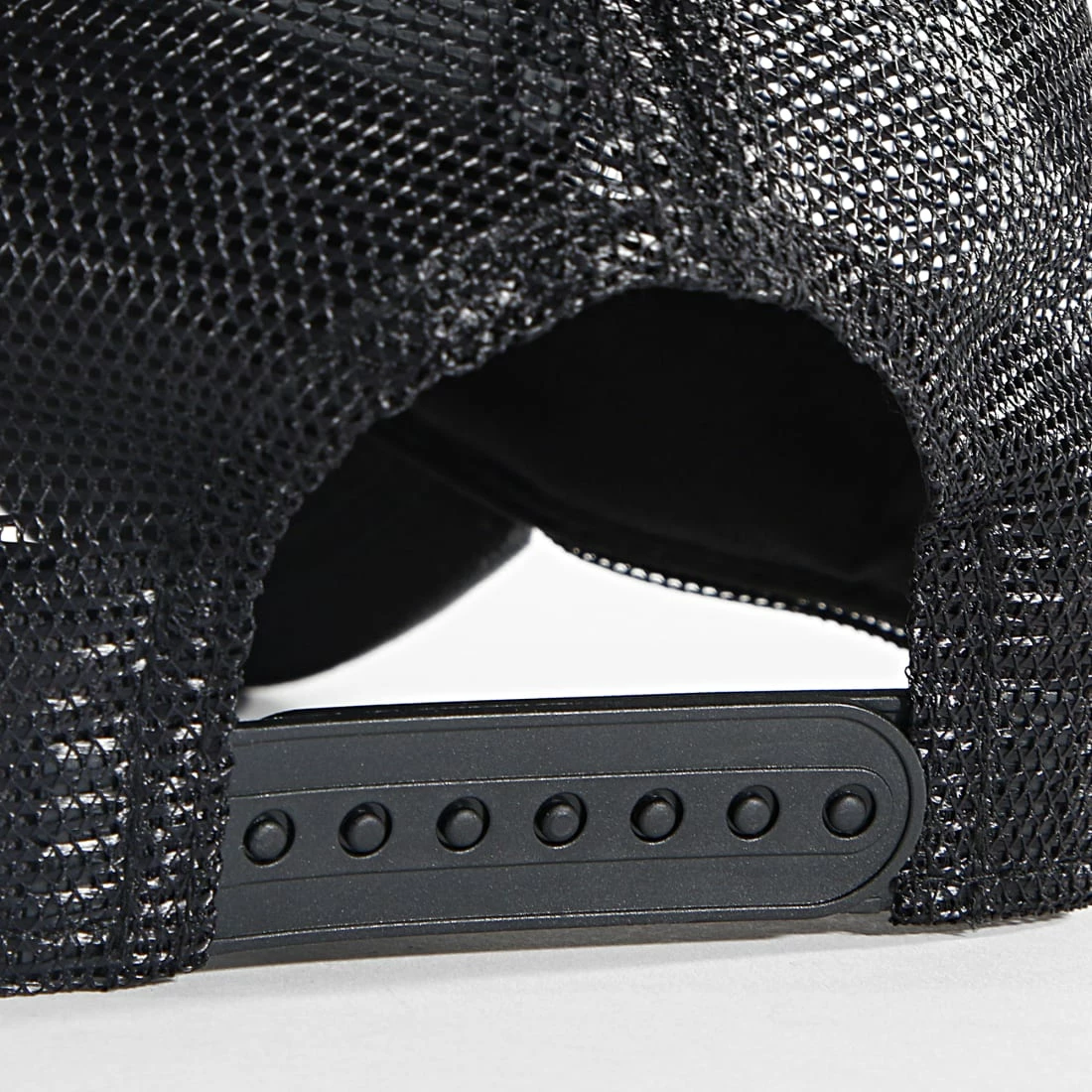 Grosses soldes 🛒 Casquette Trucker Midnight Camo New York Yankees Noir de New Era 🎉 3 Grosses soldes 🛒 Casquette Trucker Midnight Camo New York Yankees Noir de New Era 🎉 – Image 3