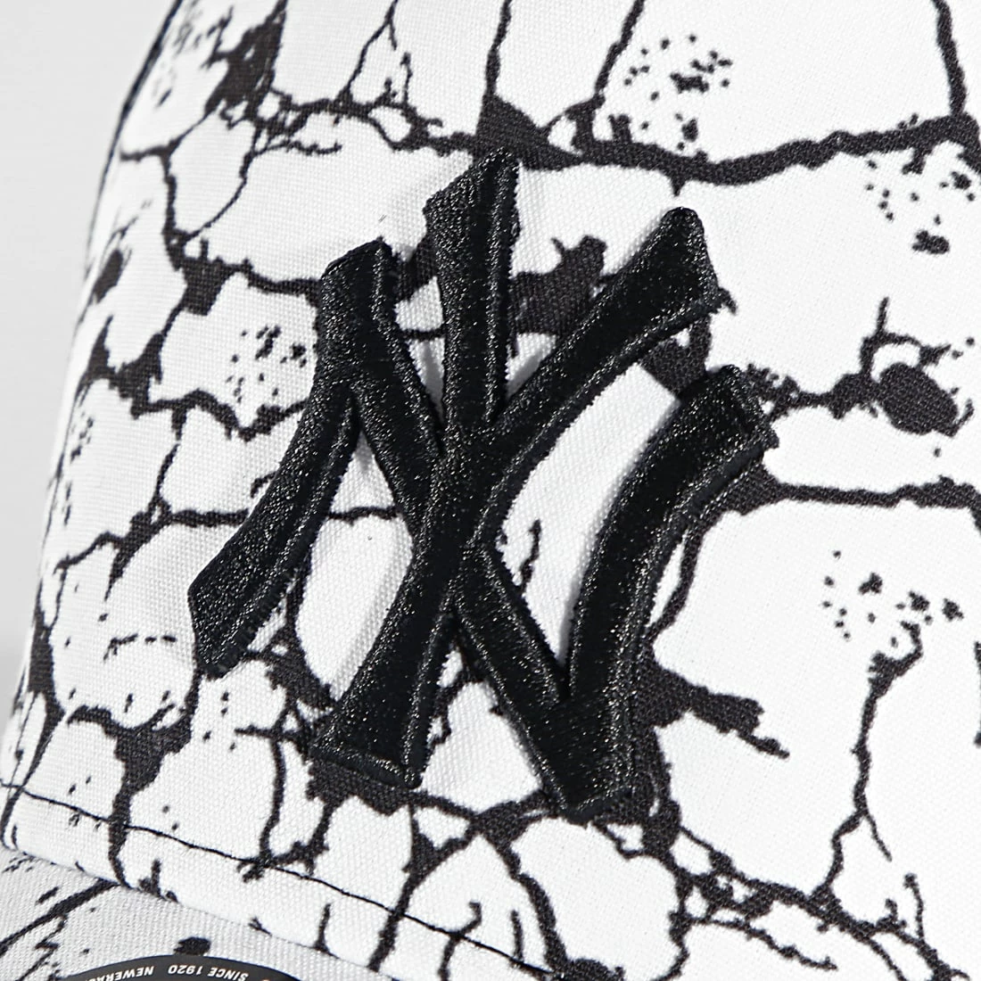 Meilleure affaire ⭐ Casquette Trucker Marble Print New York Yankees Noir Blanc de New Era ✨ 2 Meilleure affaire ⭐ Casquette Trucker Marble Print New York Yankees Noir Blanc de New Era ✨ – Image 2