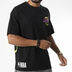 Promo 🥰 Tee 👕 Shirt Oversize Large Los Angeles Lakers 60292335 Noir de New Era 👏 -New Era Soldes 2022 new era 346359 60292335 20221031T152140 03