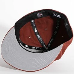 Meilleure vente 🧨 Casquette Fitted 59Fifty League Essential New York Yankees Marron de New Era 🧨 -New Era Soldes 2022 new era 347091 60292665 20221121T140526 04